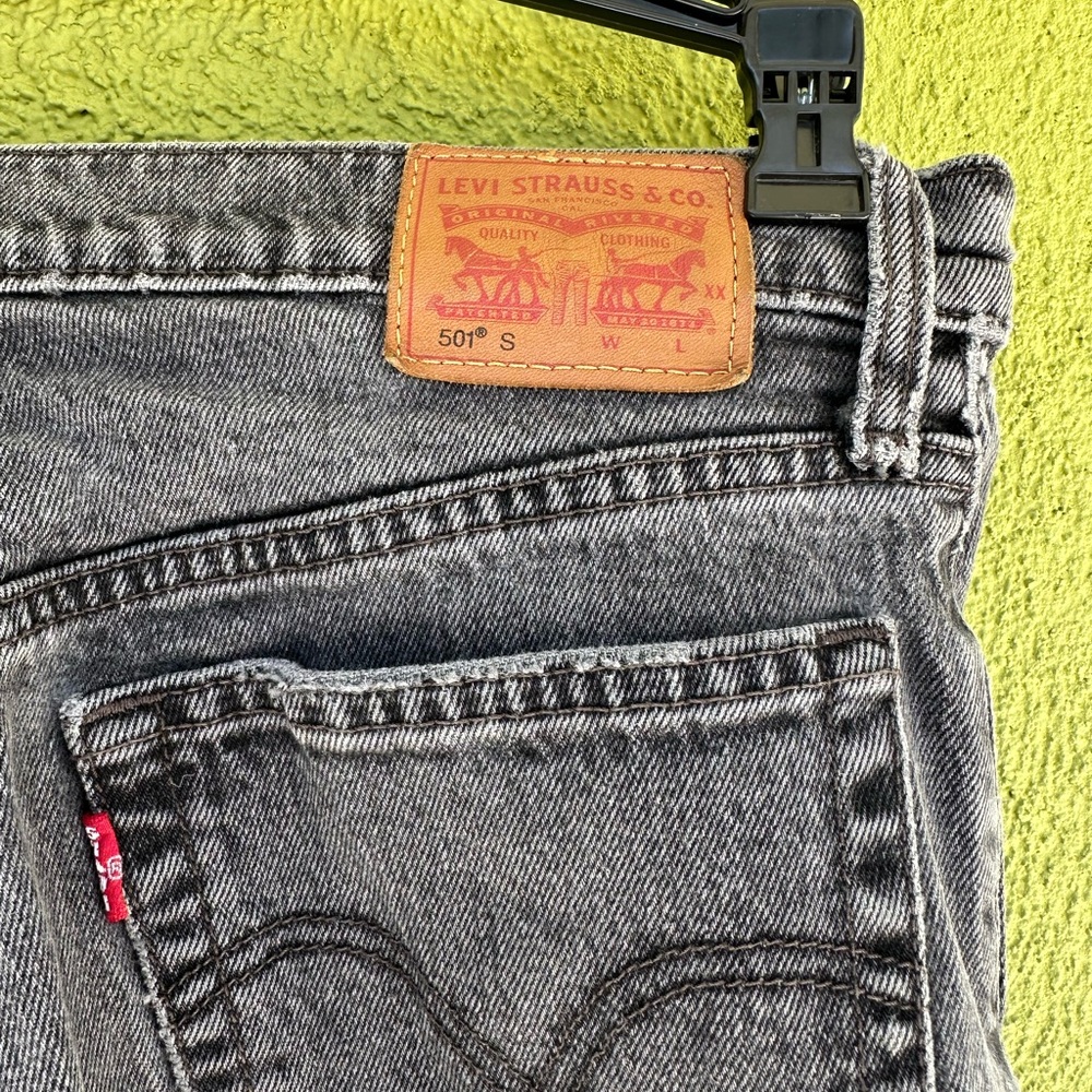 Women’s black skinny high waisted jeans